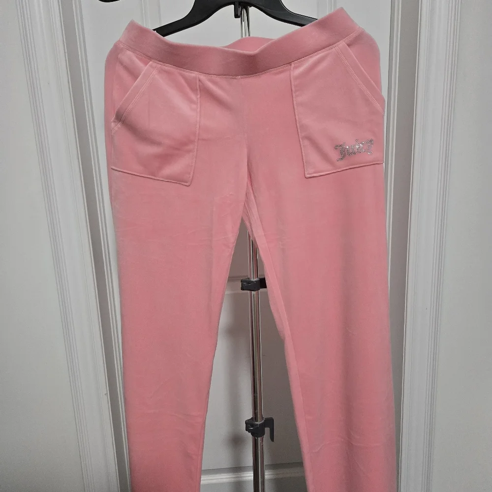 Juicy Couture Flamingo Velour Zip-Up Hoodie And Pants Set